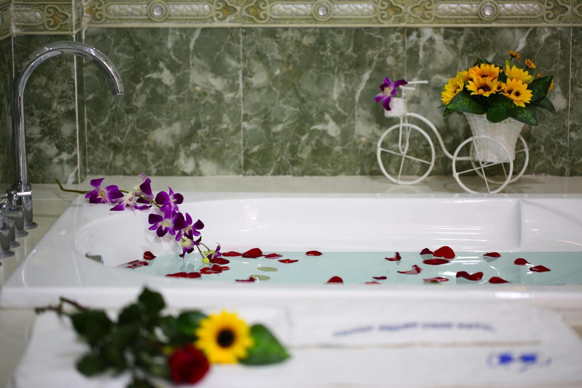 Thanh Hoang Chau Boutique Hotel Дананг Экстерьер фото